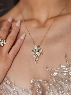 Wild Flower Yellow Gold Pendant Necklace